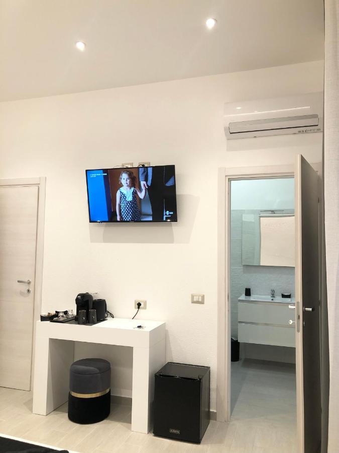 International House Olbia Hotel Exterior photo