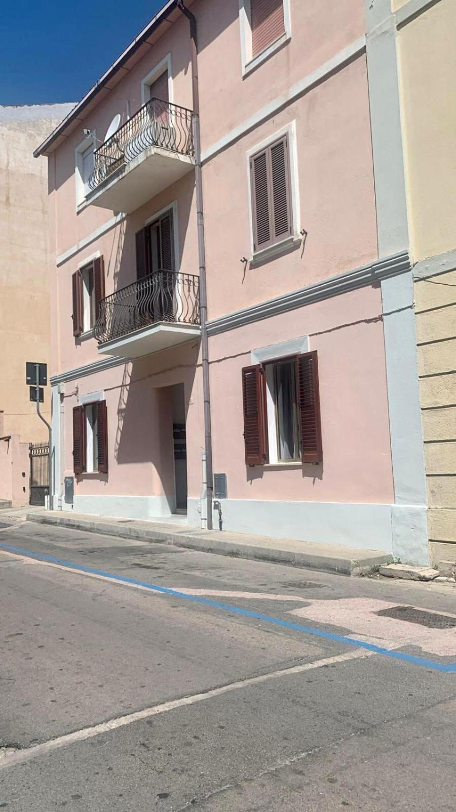 International House Olbia Hotel Exterior photo